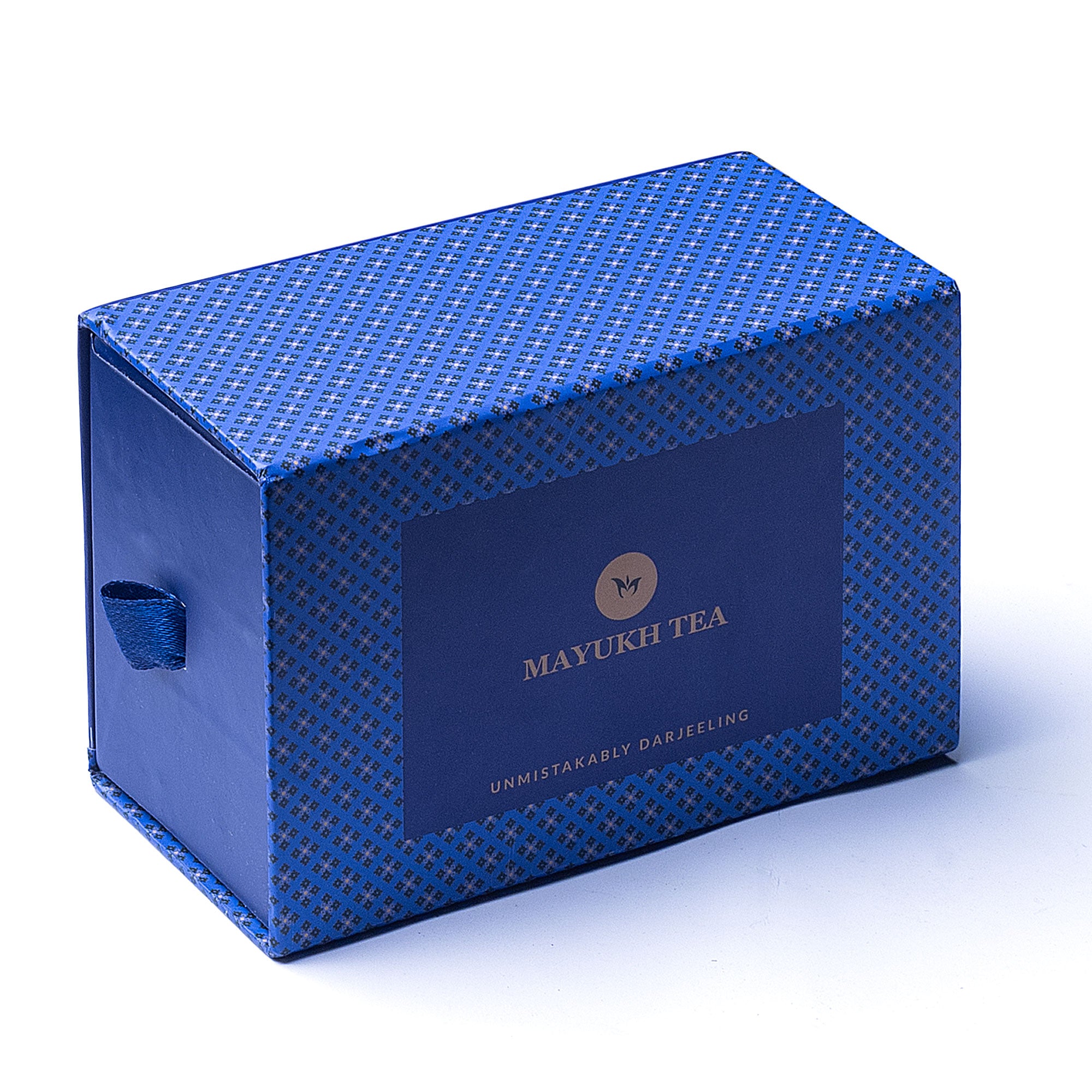 A premium serving moment with Arya Diamond First Flush Darjeeling black tea 2025 capturing the flavour journey