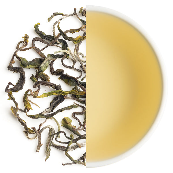 dried spring‑flush Darjeeling black tea leaves from 2025 – crisp, light, and representative of the early‑season harvest.